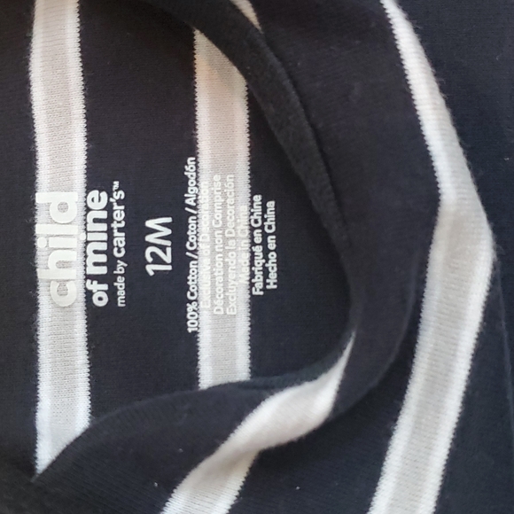 Carter's dino play outfit size 12M - Picture 5 of 6